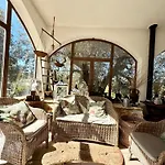 Trullo Happiness