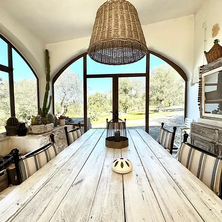 Trullo Happiness Villa