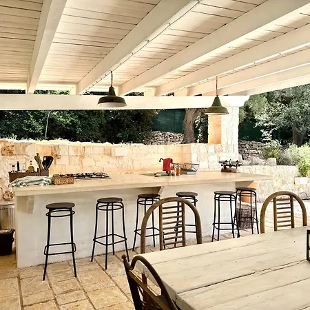 Trullo Happiness Ostuni