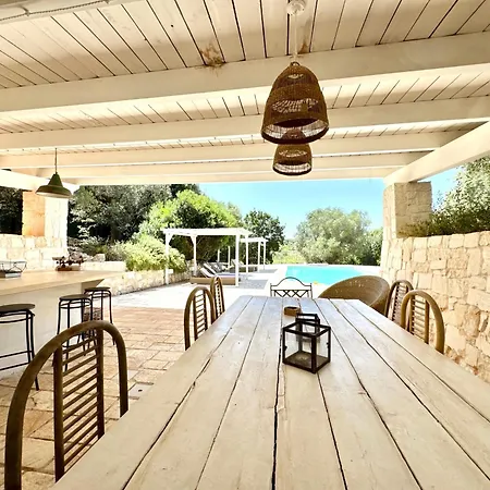 Trullo Happiness * אוסטוני